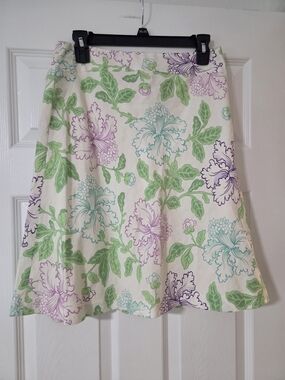 Ann Taylor Lift Cream Floral A-Line Linen Pastel Floral Skirt. Classic Cocktail